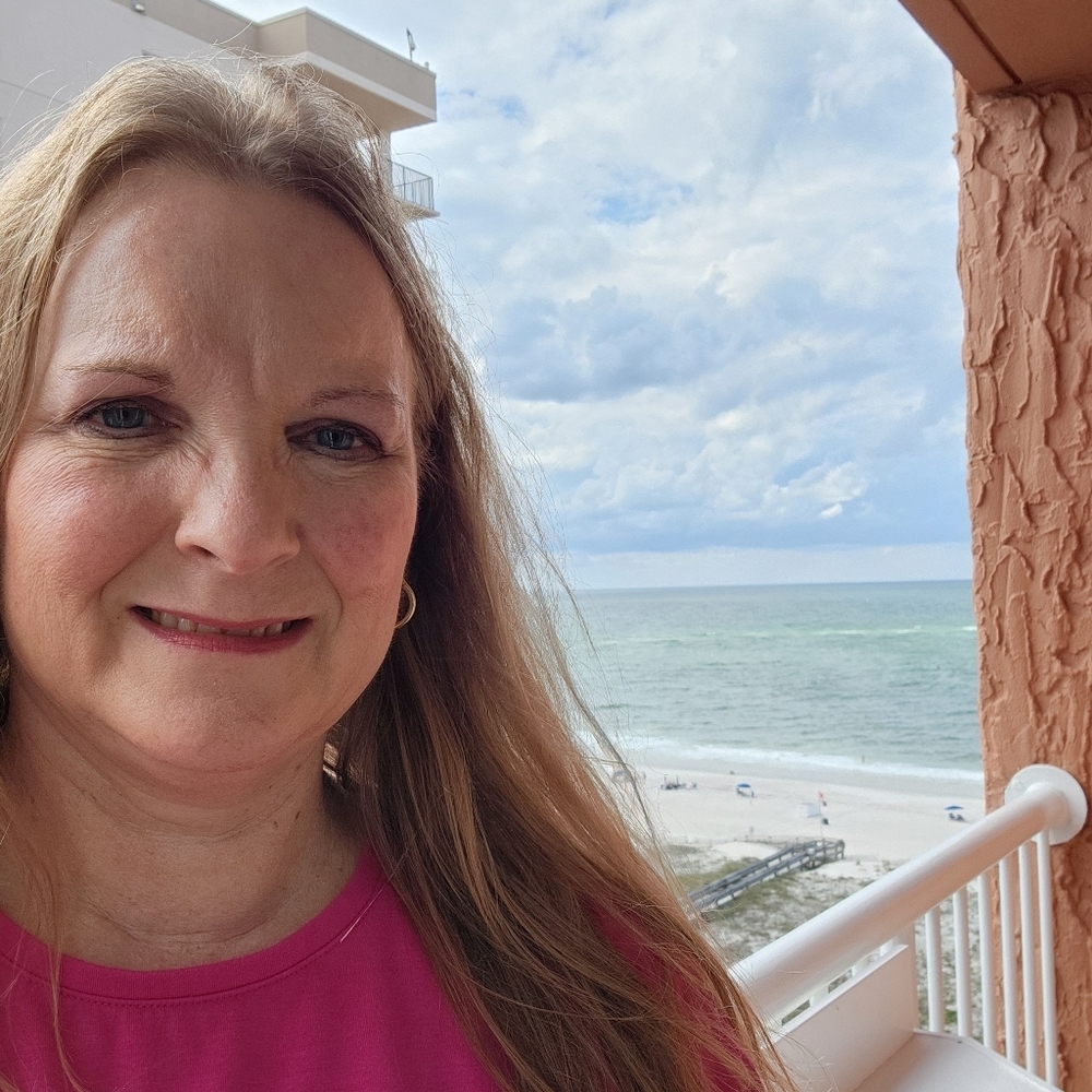 Meet your Posher, Donita